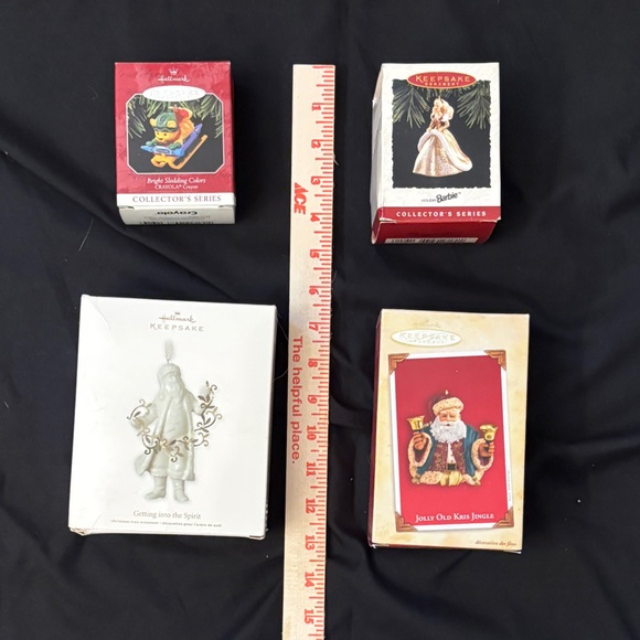 Hallmark Boxed Ornament Set/Lot of 4 1990s/2000s Santa Barbie Christmas Ornamen - Picture 3 of 3